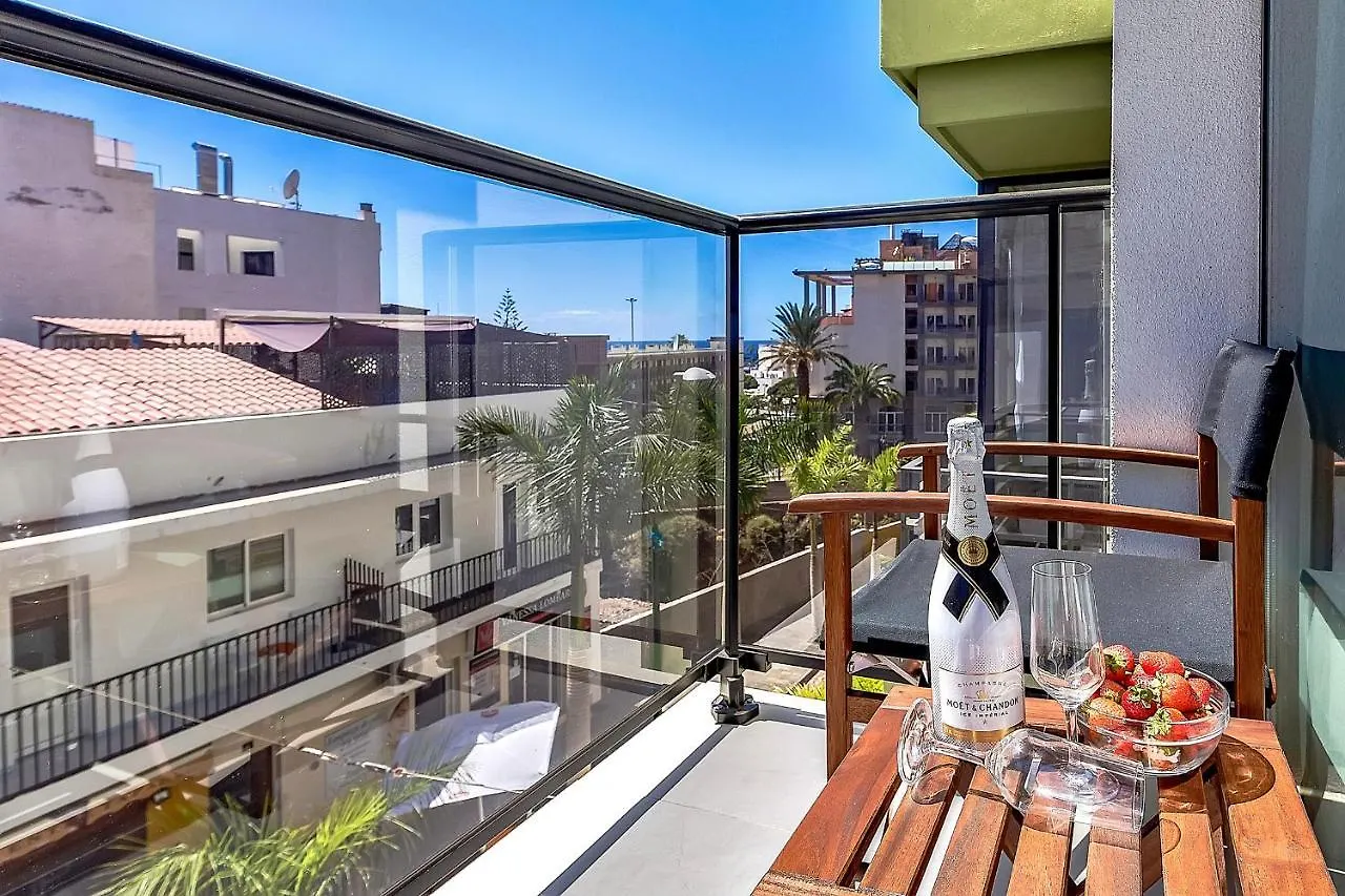 Hs Luxury Apartments, Los Cristianos location